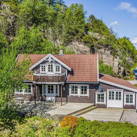 Gorgeous Home In Lindesnes With Kitchen Svenevik Exterior photo