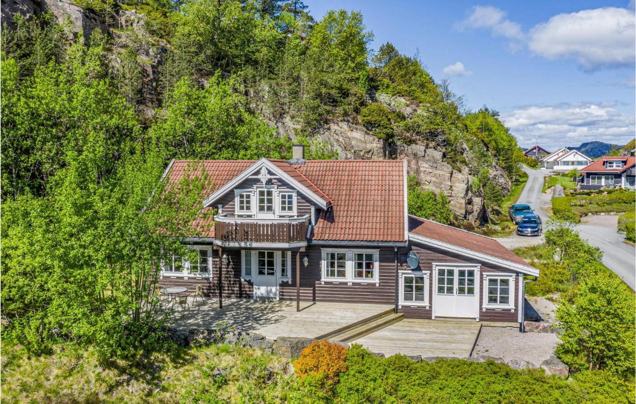 Gorgeous Home In Lindesnes With Kitchen Svenevik Exterior photo