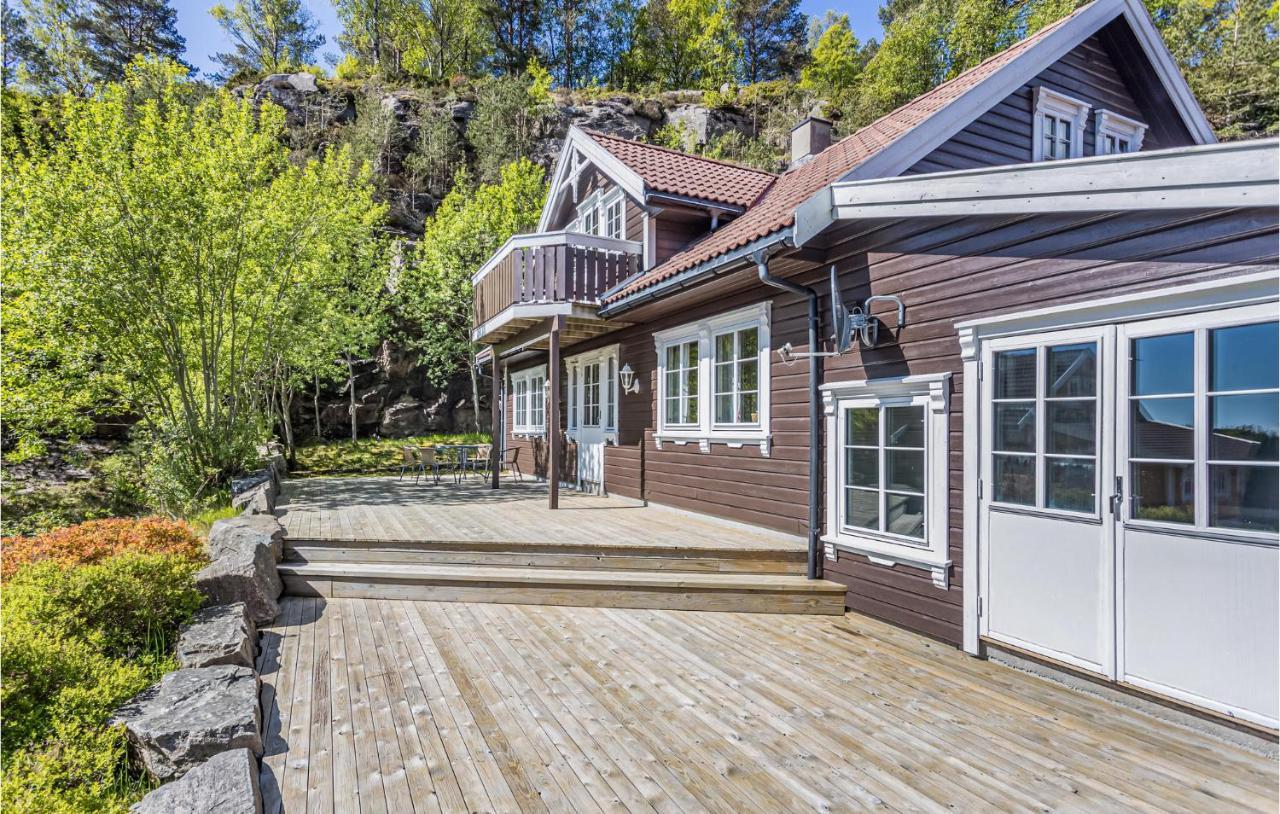 Gorgeous Home In Lindesnes With Kitchen Svenevik Exterior photo