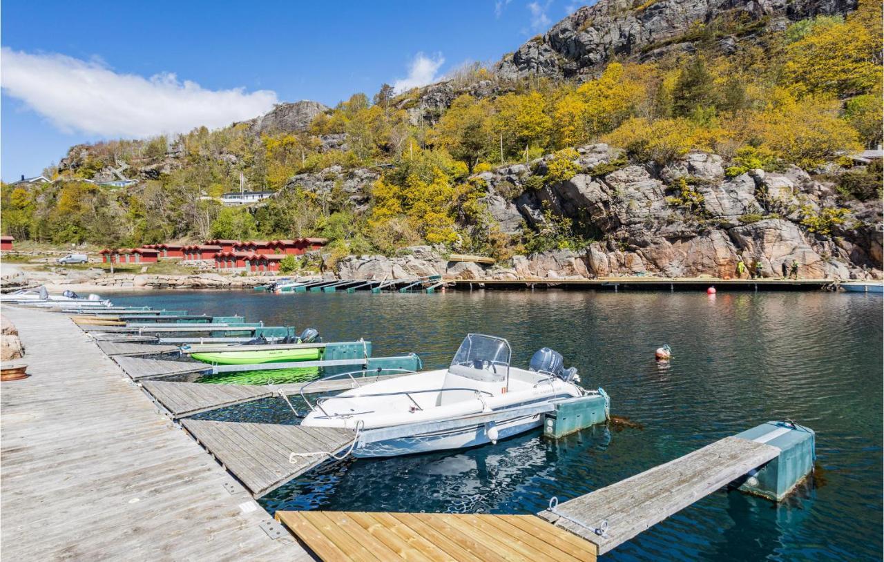 Gorgeous Home In Lindesnes With Kitchen Svenevik Exterior photo