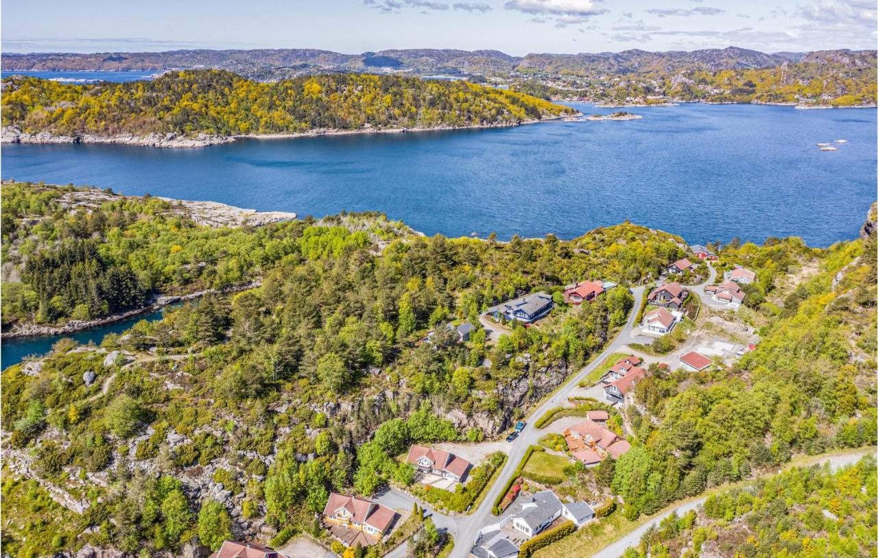 Gorgeous Home In Lindesnes With Kitchen Svenevik Exterior photo